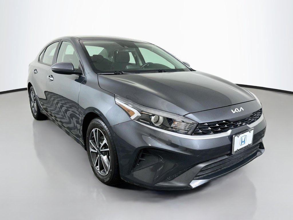 Used 2024 Kia Forte LXS Sedan