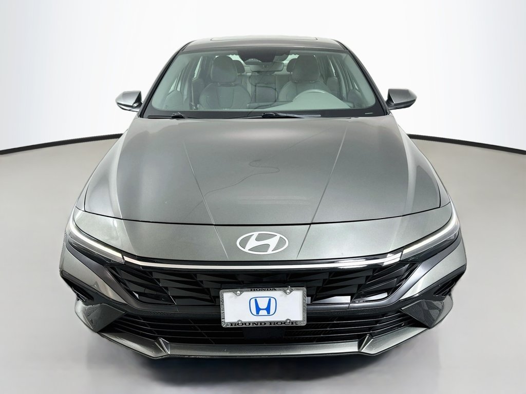 Used 2025 Hyundai Elantra SEL Convenience Sedan