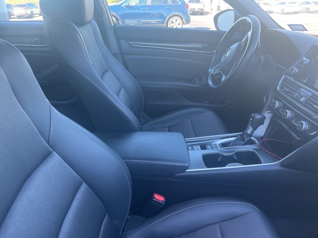 2022 Honda Accord Sport 1.5T photo 3