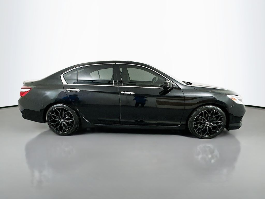 Used 2017 Honda Accord Touring V6 Sedan