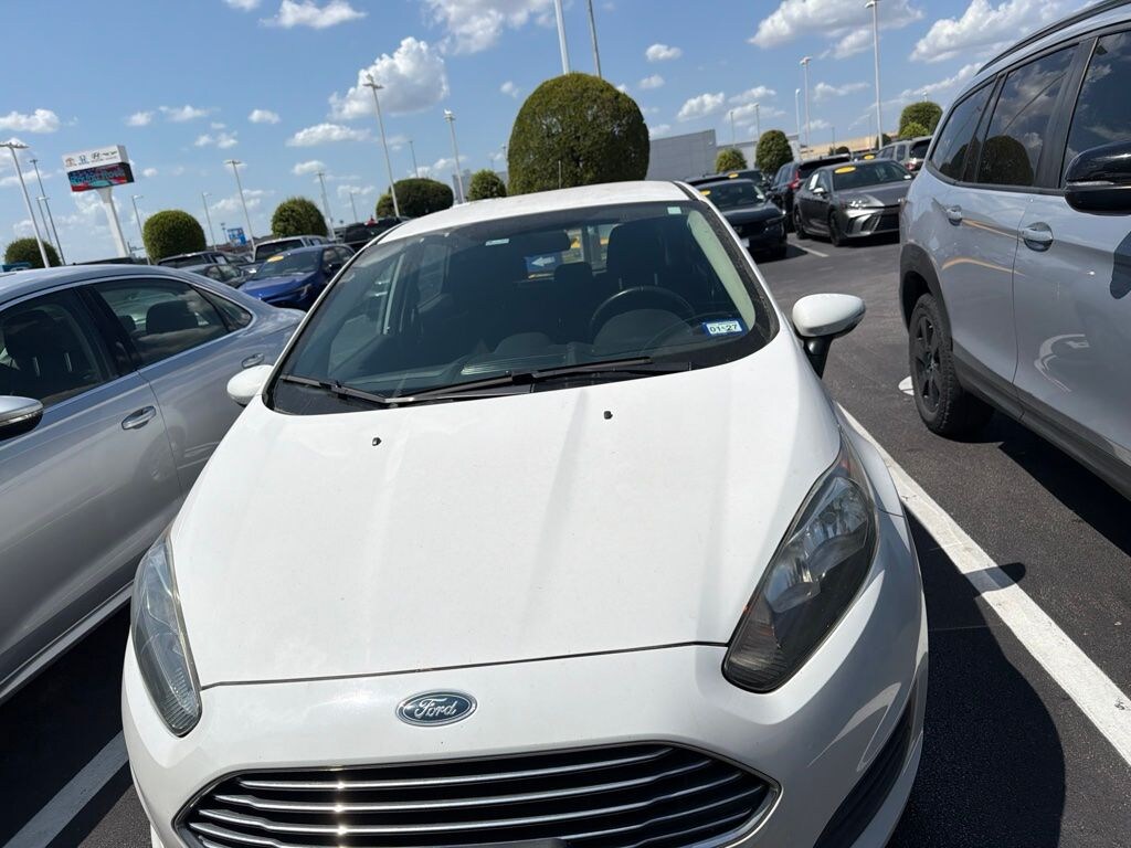 Used 2015 Ford Fiesta SE Hatchback