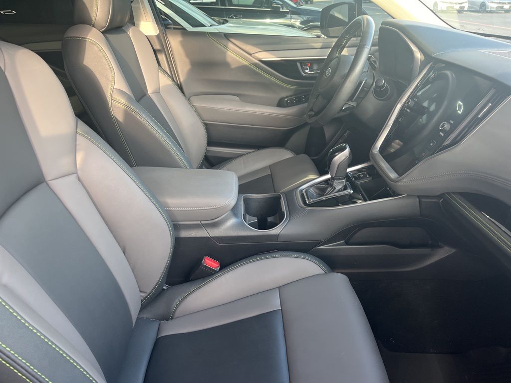 2024 Subaru Outback Onyx Edition photo 4