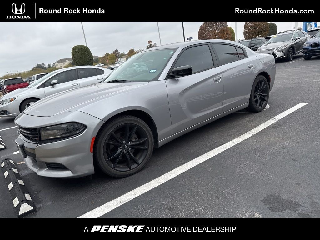 Used 2018 Dodge Charger SXT Sedan