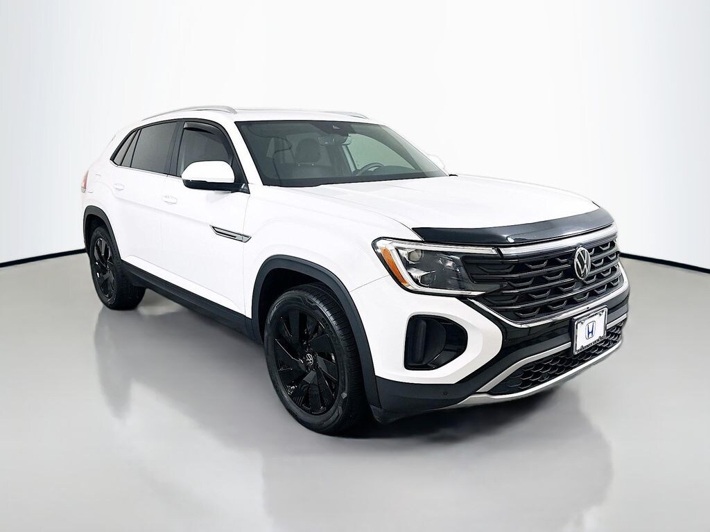 Used 2024 Volkswagen Atlas Cross Sport 2.0T SE w/Technology SUV
