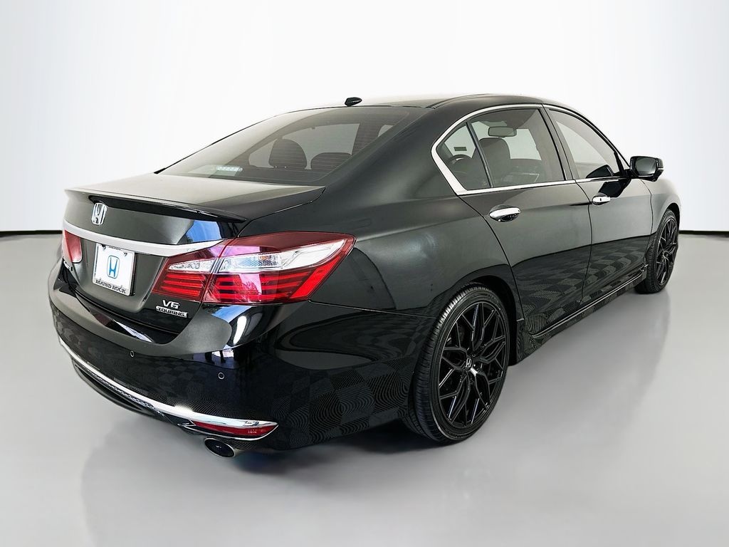 Used 2017 Honda Accord Touring V6 Sedan