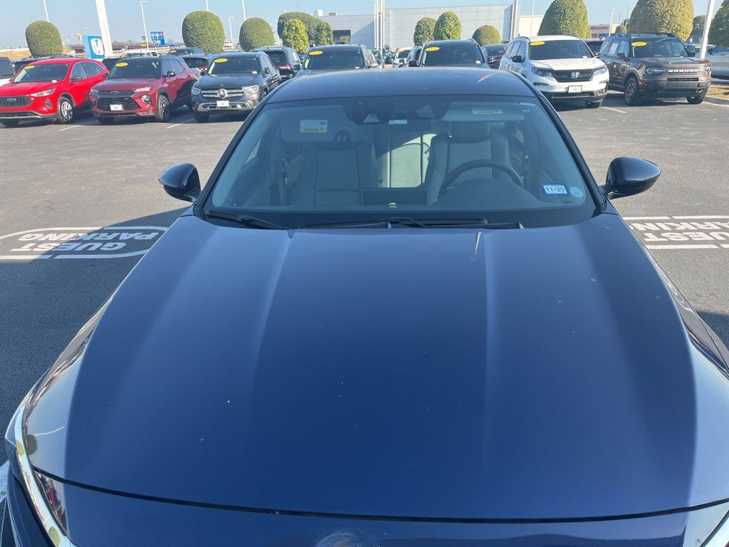 2019 Honda Accord LX photo 2