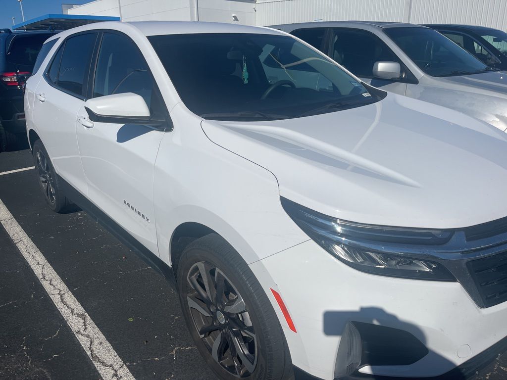 2022 Chevrolet Equinox photo 2