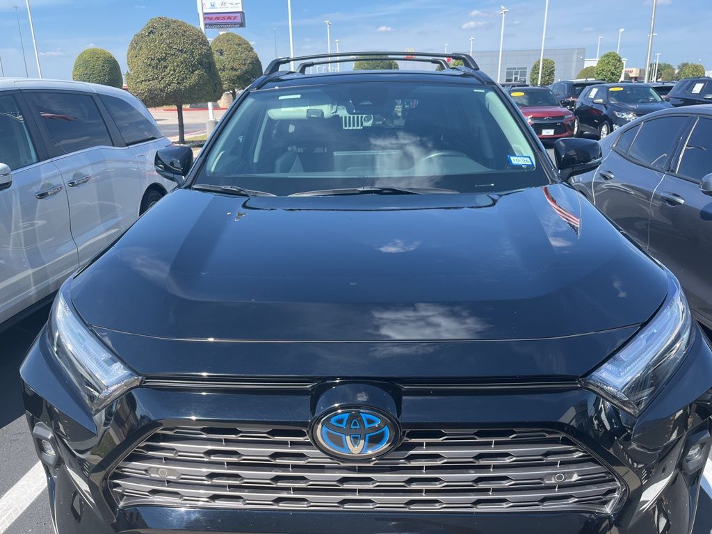 2024 Toyota RAV4 Hybrid Limited photo 2