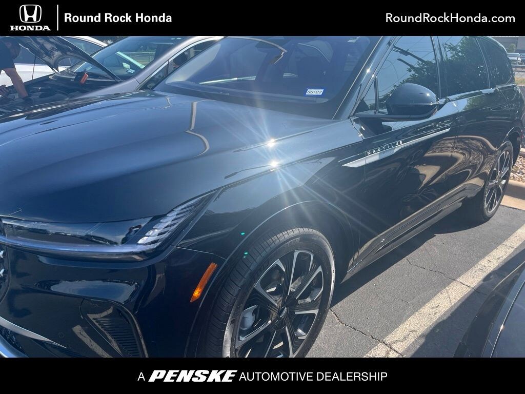 Used 2025 Lincoln Nautilus Reserve SUV