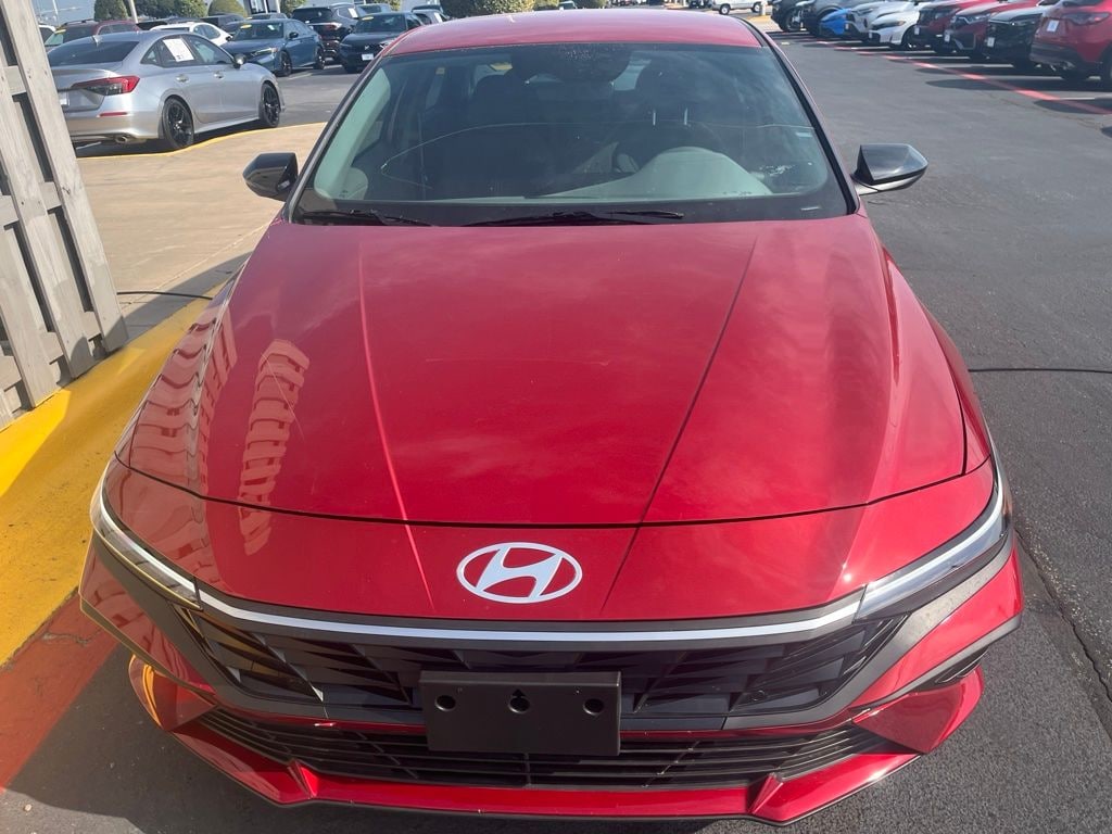 Used 2025 Hyundai Elantra SEL Sport Sedan