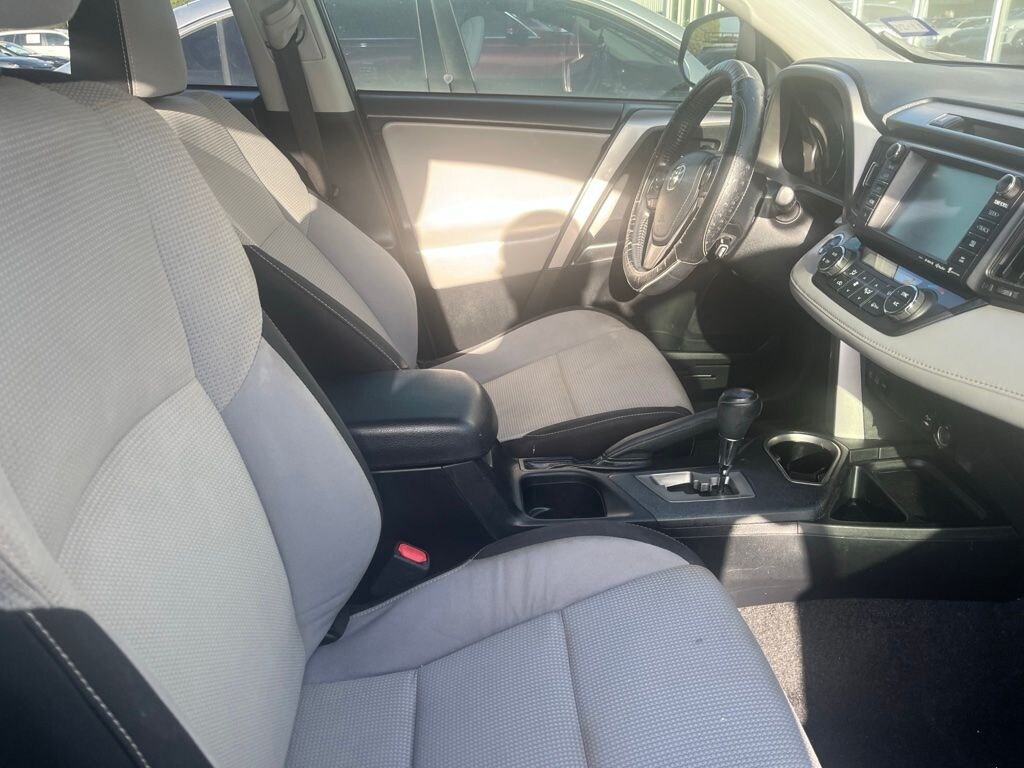 Used 2017 Toyota RAV4 Hybrid XLE SUV
