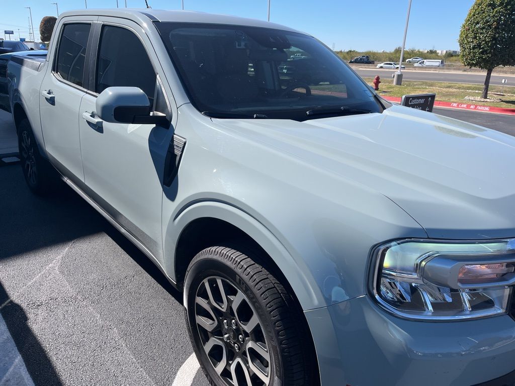 2022 Ford Maverick Lariat photo 3