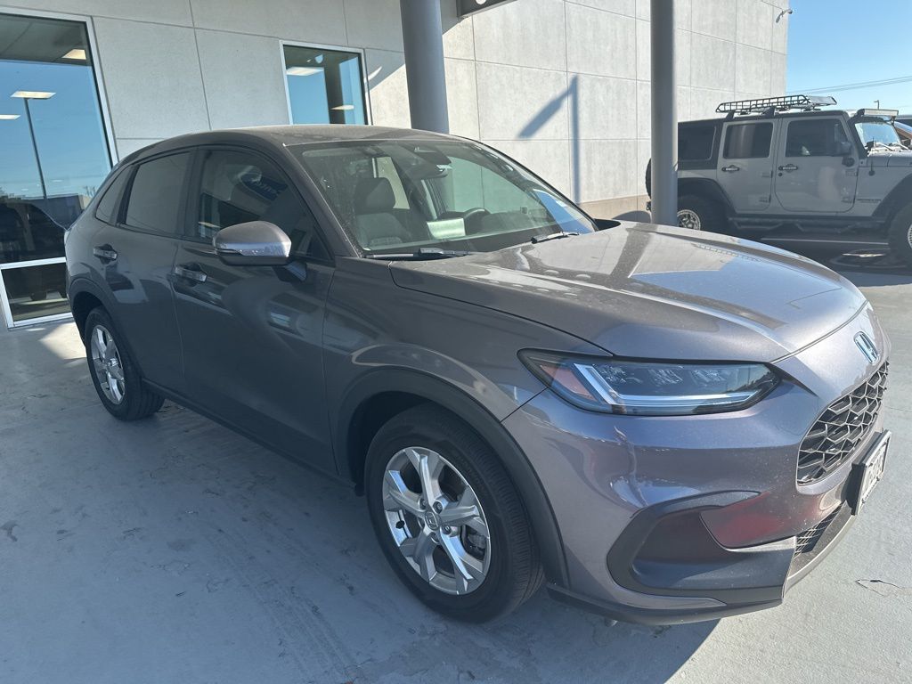 2023 Honda HR-V LX 2WD photo 2