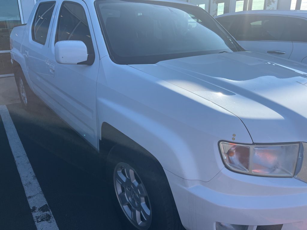 2013 Honda Ridgeline RTS photo 3