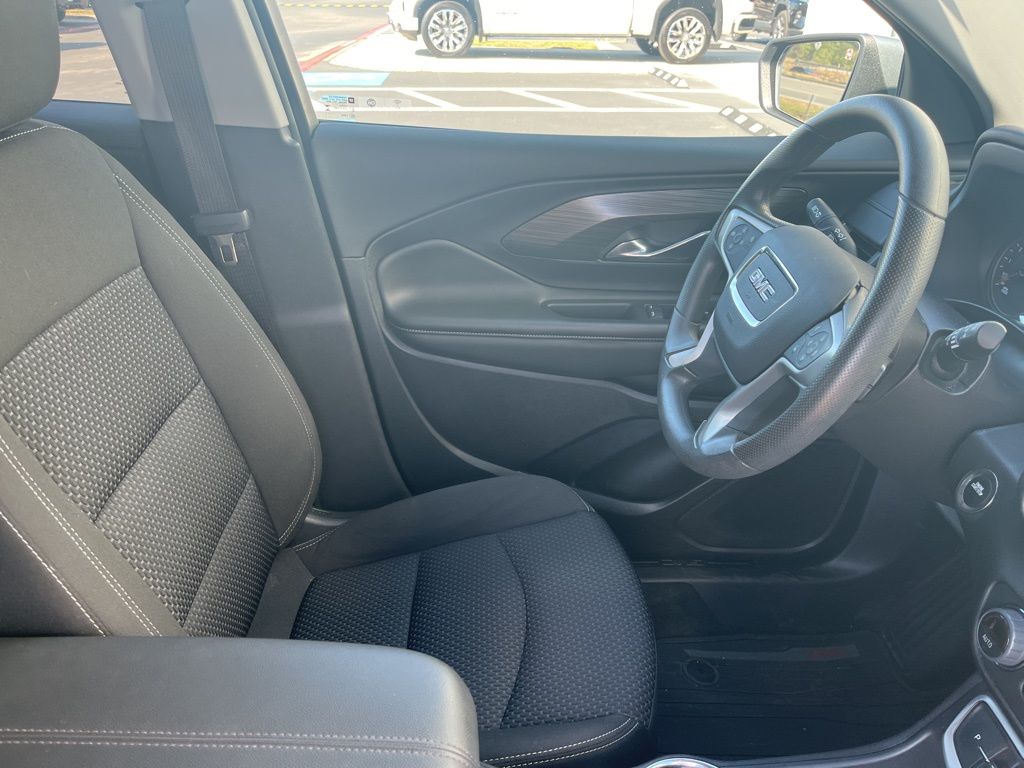 2024 Gmc Terrain SLE photo 4