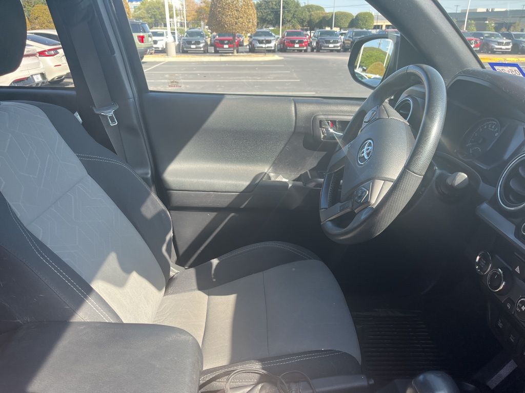 2020 Toyota Tacoma SR5 V6 photo 4