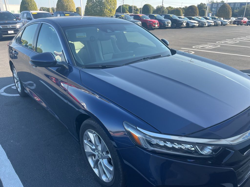 2019 Honda Accord LX photo 3