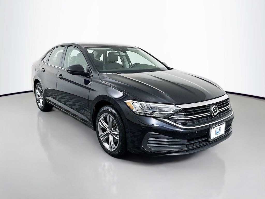 Used 2024 Volkswagen Jetta 1.5T SE Sedan