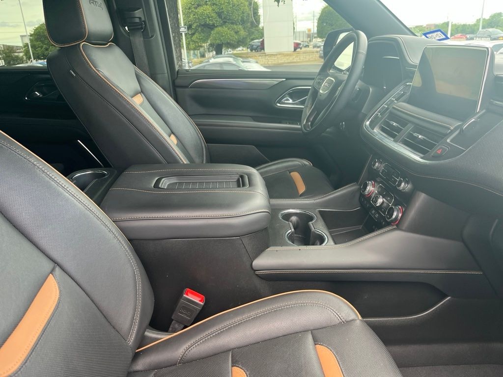 Used 2024 GMC Yukon XL AT4 SUV