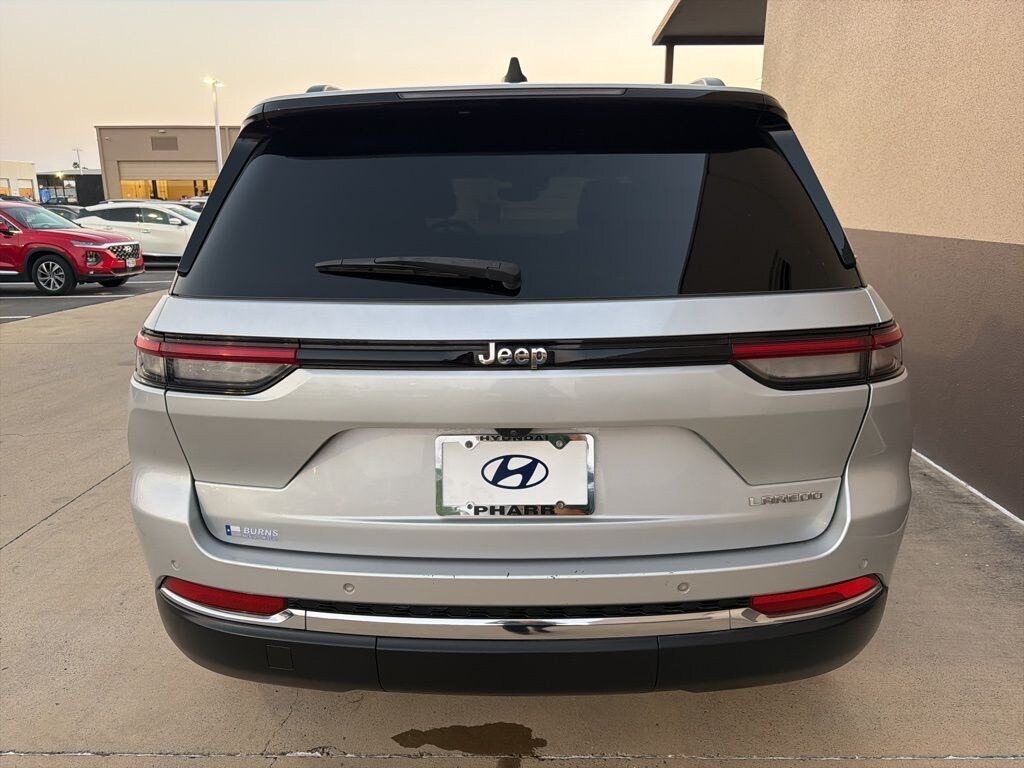 Used 2023 Jeep Grand Cherokee Laredo SUV