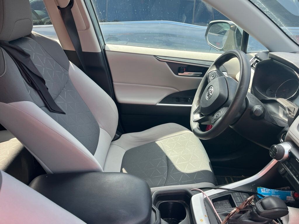 Used 2021 Toyota RAV4 XLE SUV
