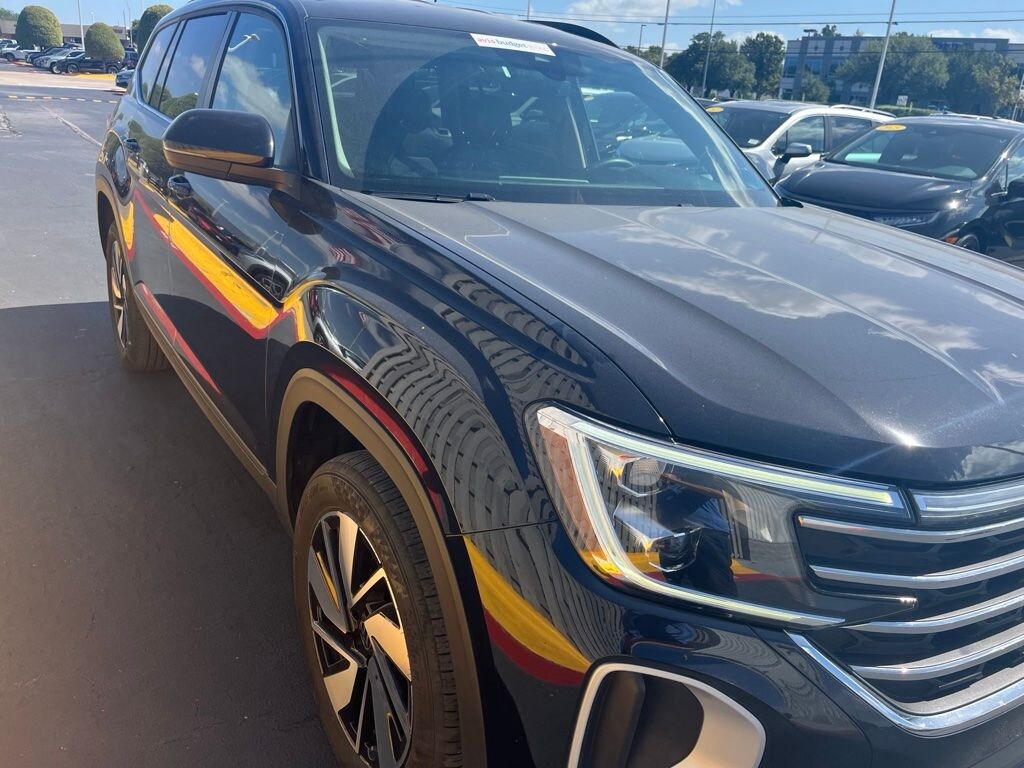 Used 2025 Volkswagen Atlas 2.0T SE w/Technology SUV