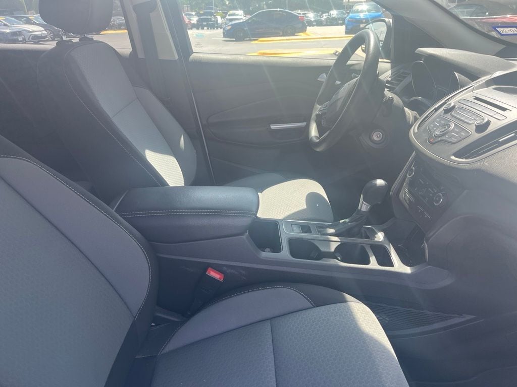 Used 2017 Ford Escape SE SUV