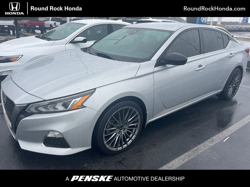 Used 2020 Nissan Altima 2.5 SR Sedan