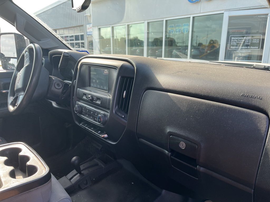 2016 Chevrolet Silverado 3500HD photo 4