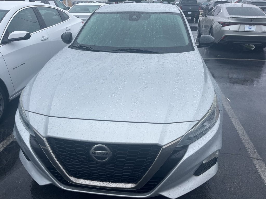 Used 2020 Nissan Altima 2.5 SR Sedan