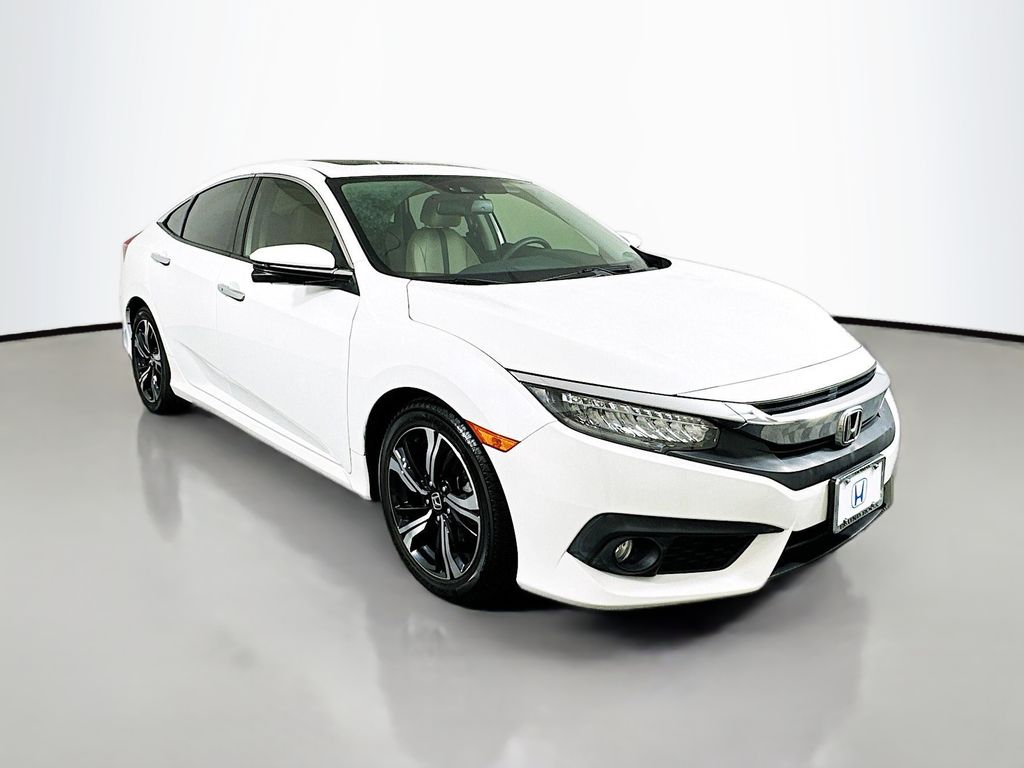 2018 Honda Civic Touring photo 3