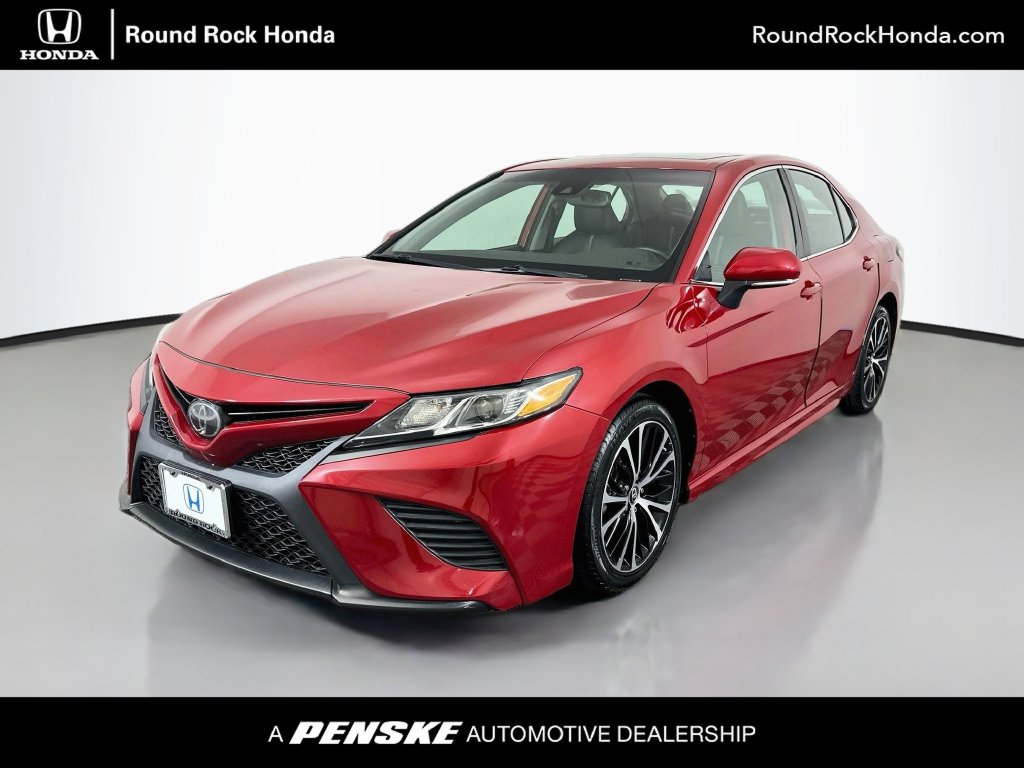 2019 Toyota Camry SE Sedan