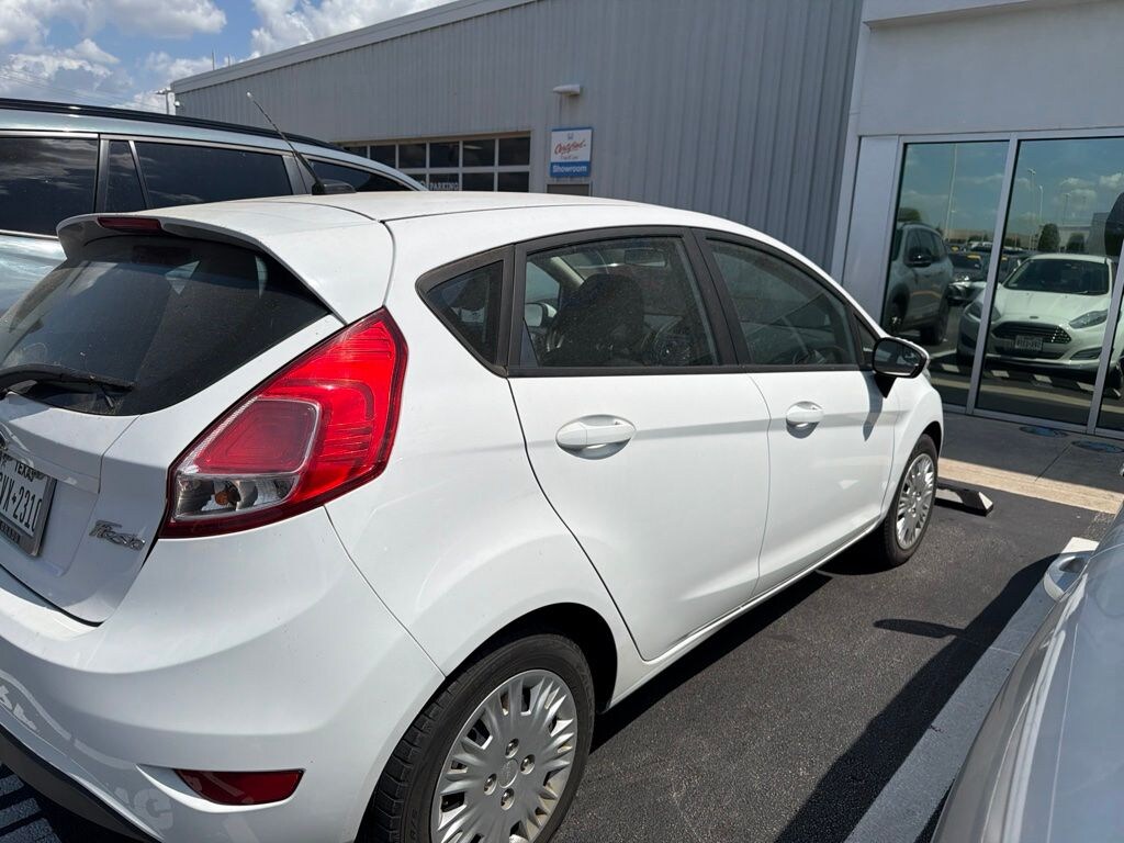 Used 2015 Ford Fiesta SE Hatchback