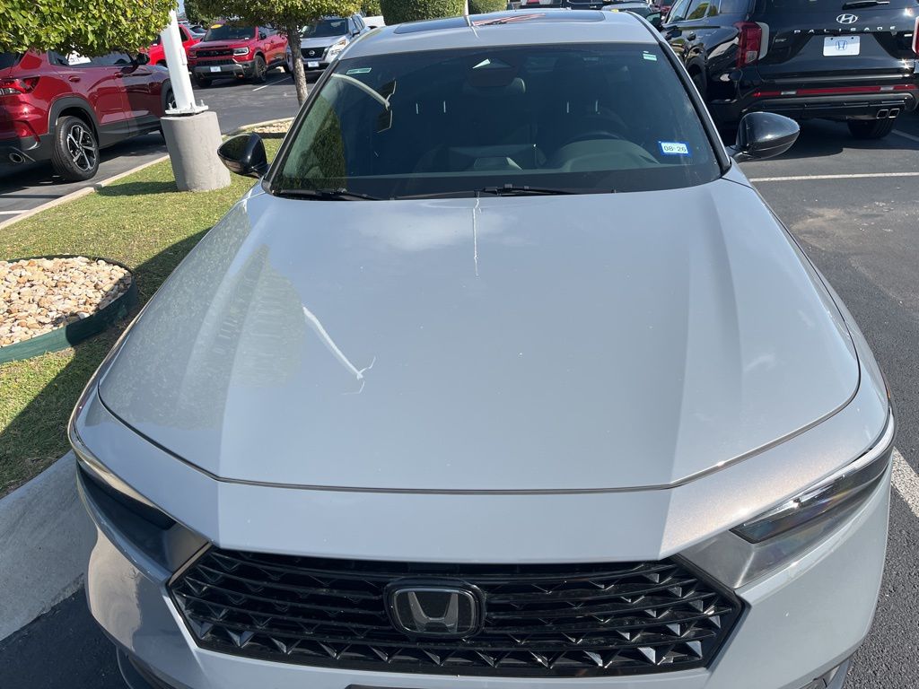 2023 Honda Accord Hybrid Sport photo 2