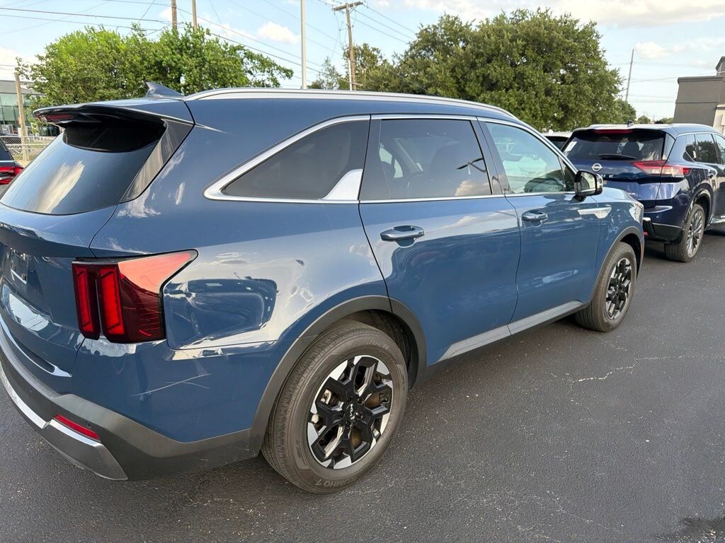 Used 2024 Kia Sorento S SUV