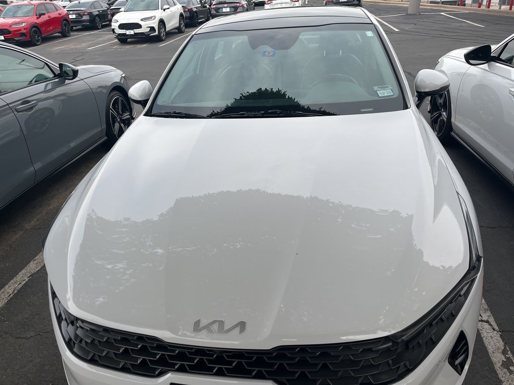 2022 Kia K5 EX photo 2