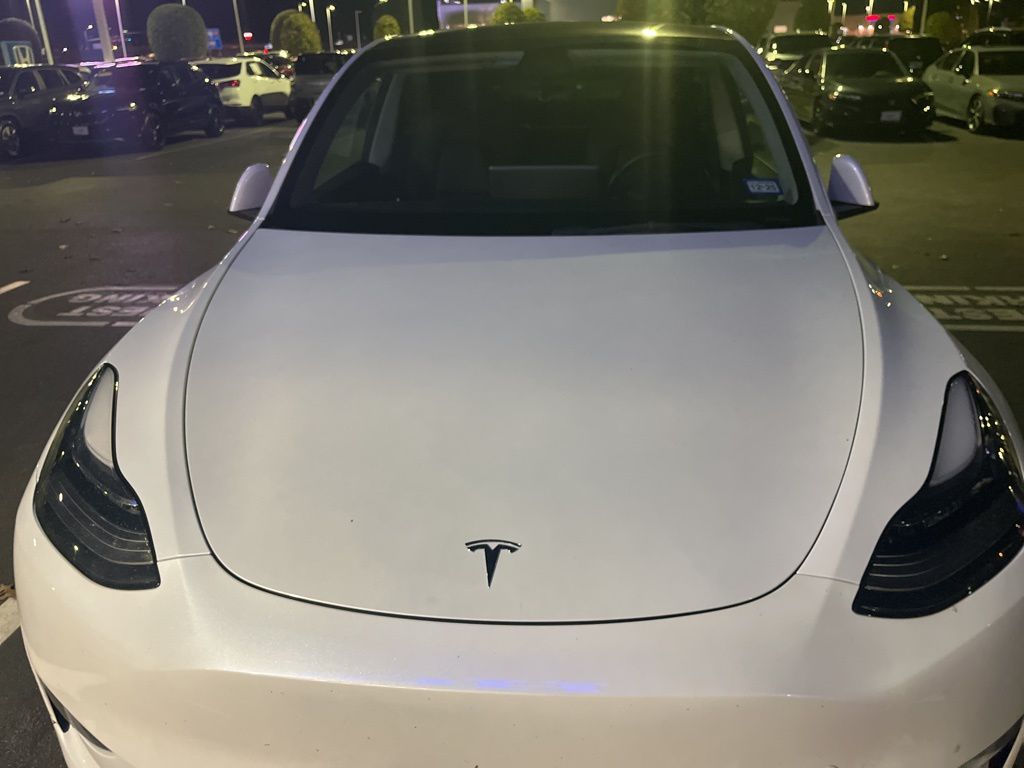2023 Tesla Model Y Long Range photo 2
