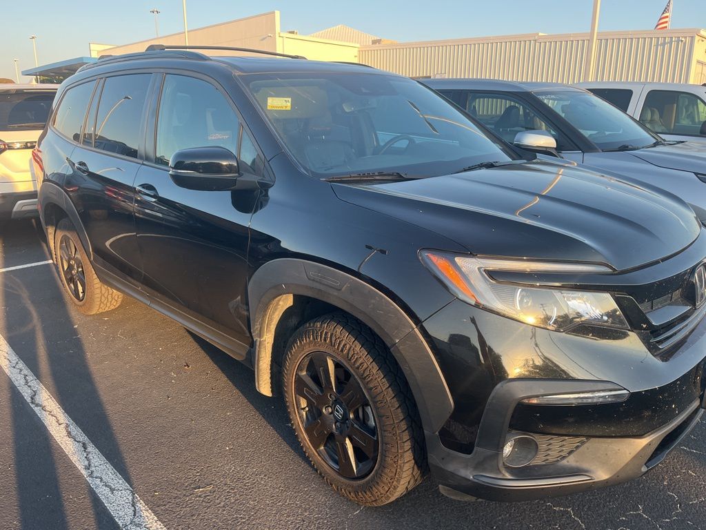 2022 Honda Pilot TrailSport photo 3