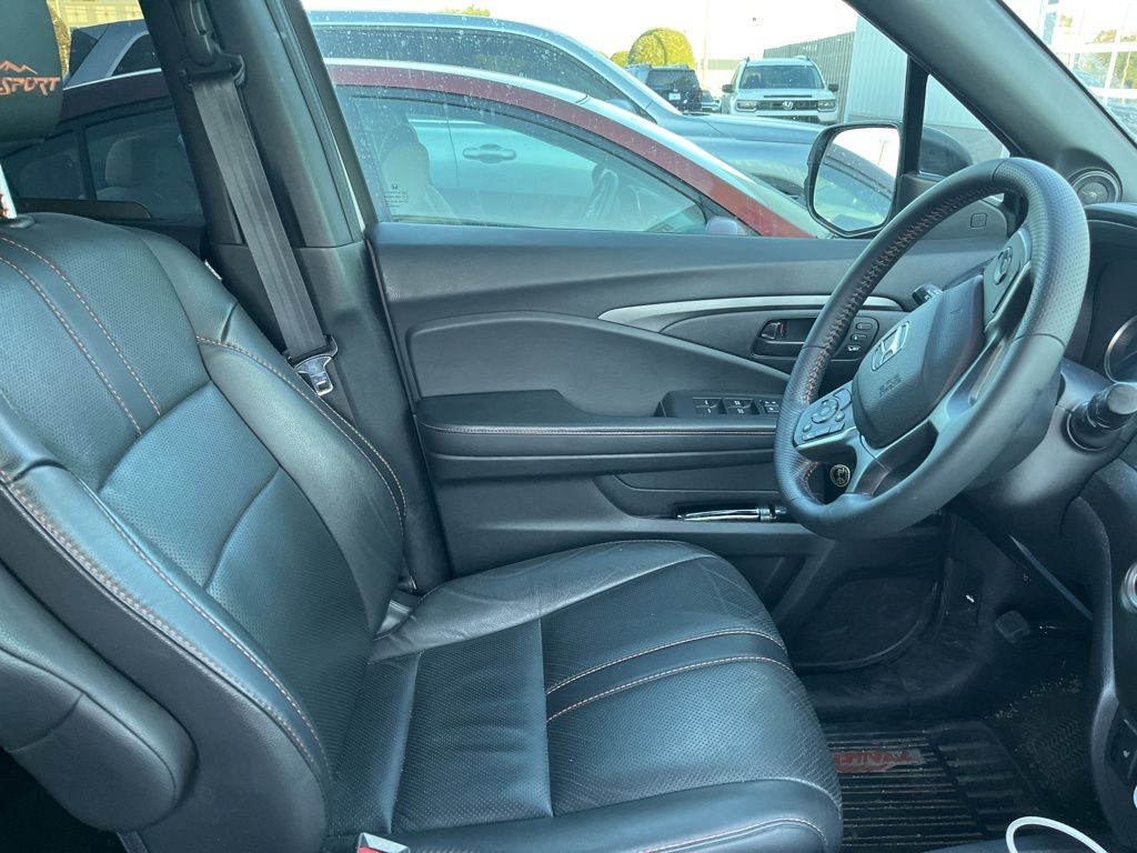2022 Honda Pilot TrailSport photo 3
