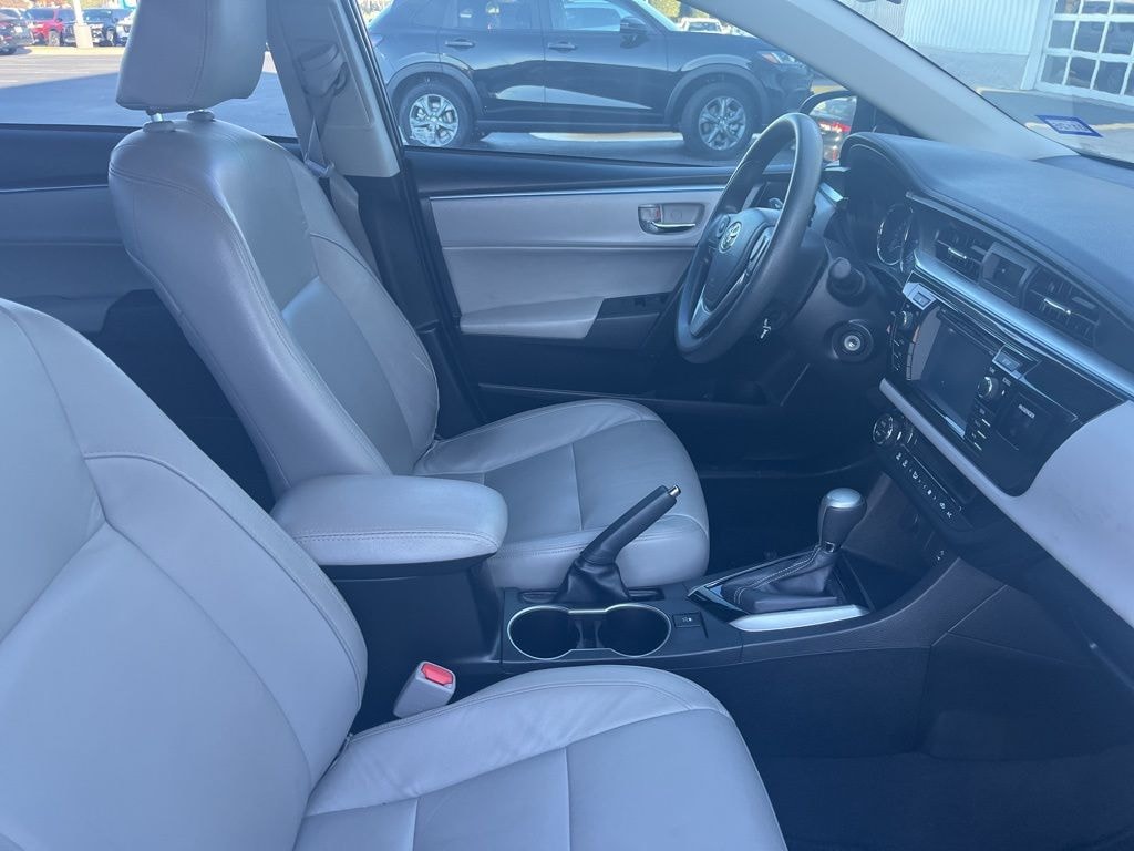 Used 2015 Toyota Corolla LE Sedan