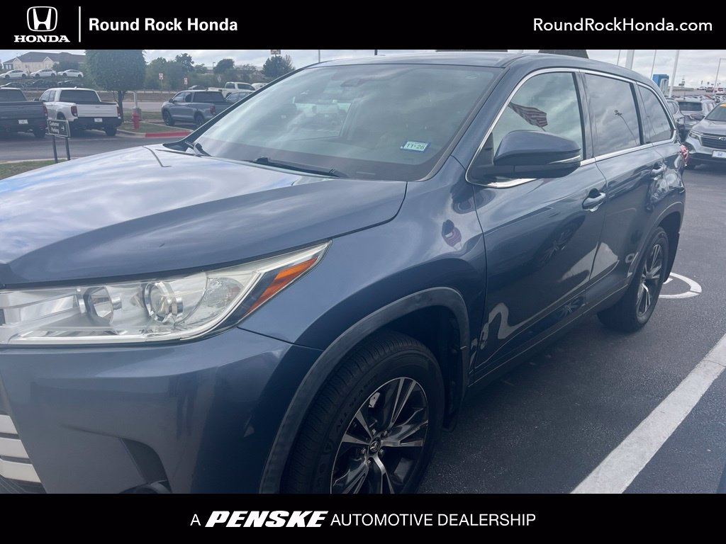 2019 Toyota Highlander LE