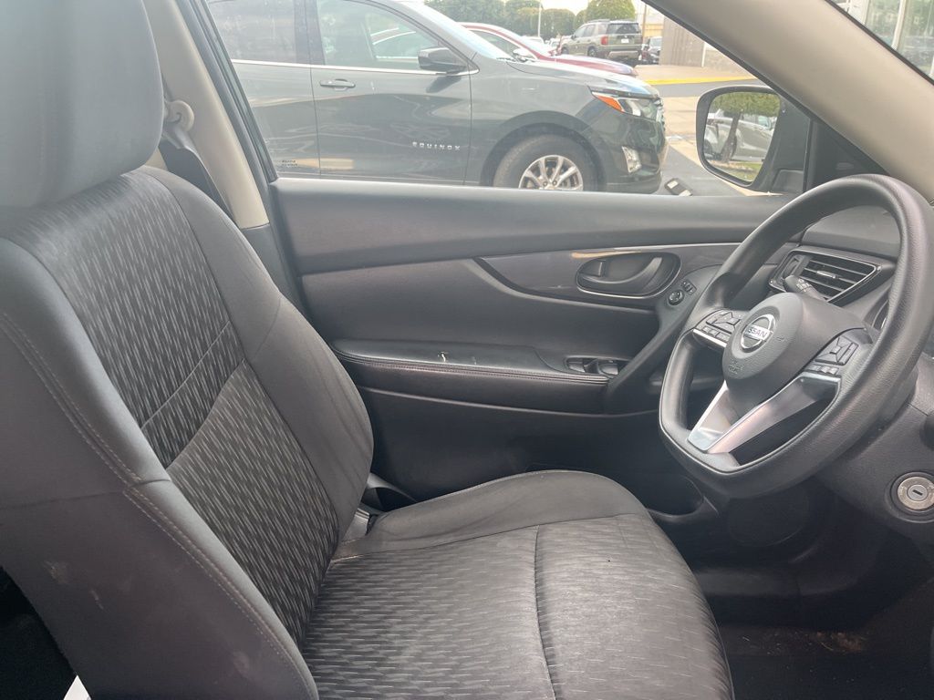 2020 Nissan Rogue S photo 4