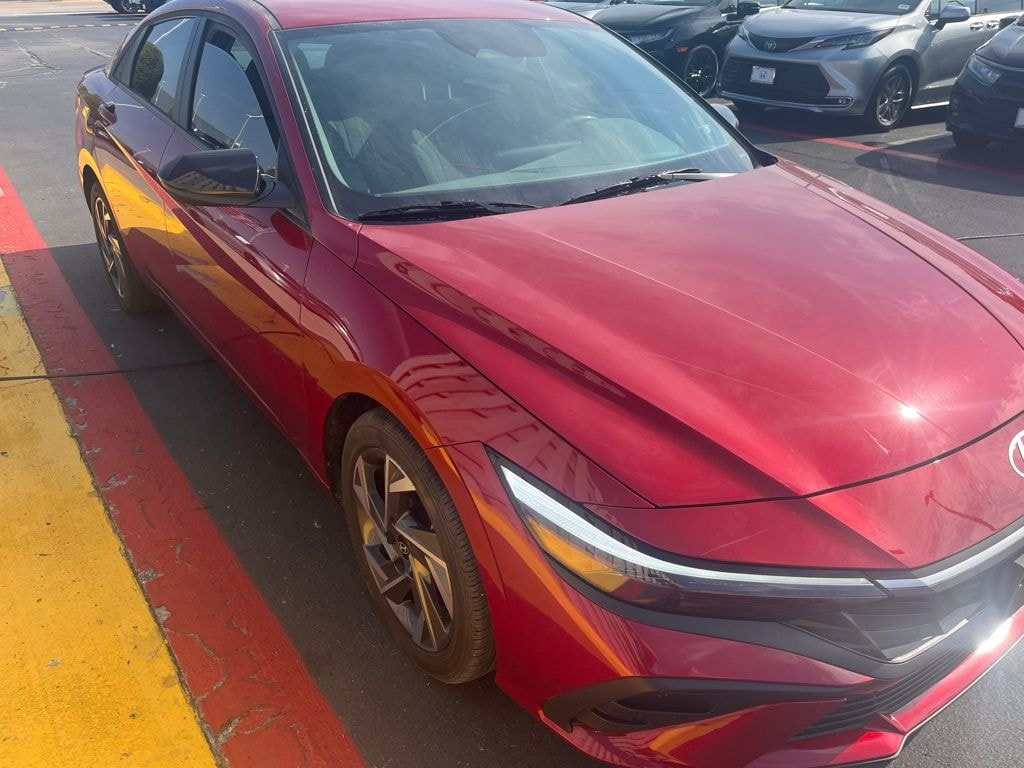 Used 2025 Hyundai Elantra SEL Sport Sedan