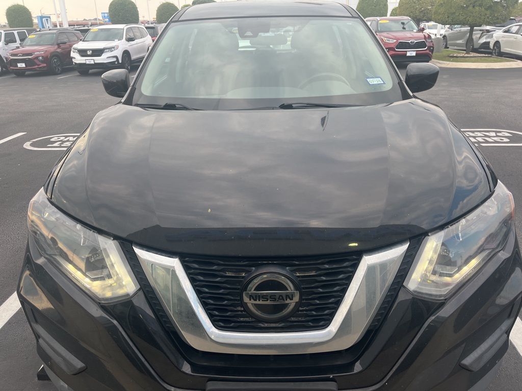 2020 Nissan Rogue S photo 2