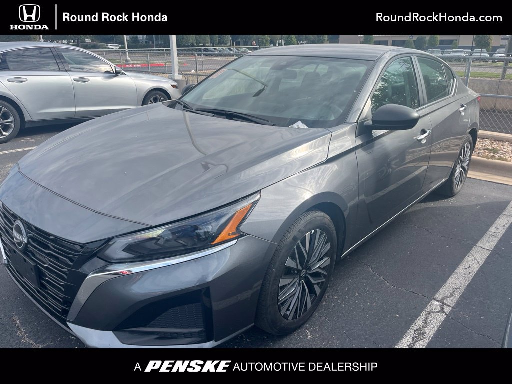 Used 2025 Nissan Altima SV Sedan