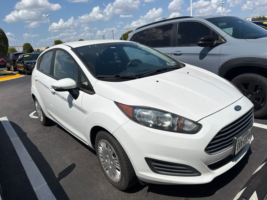 Used 2015 Ford Fiesta SE Hatchback