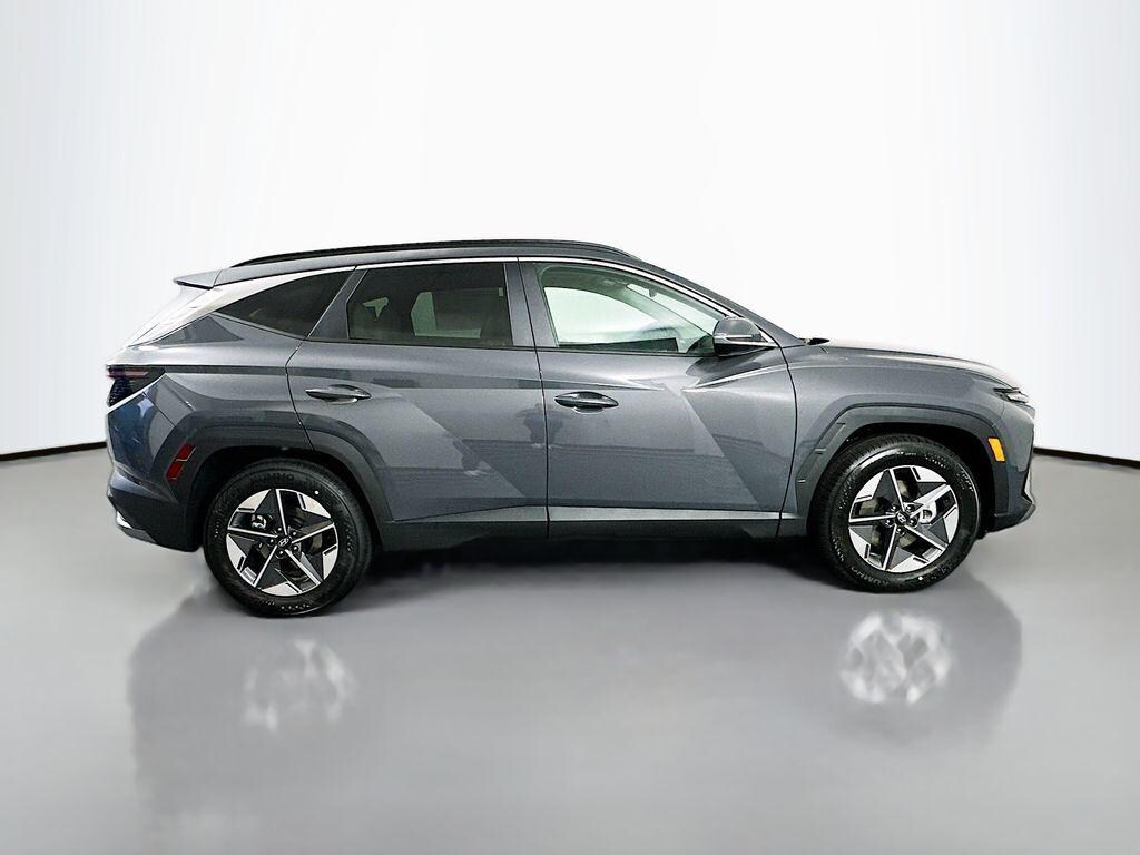 New 2026 Hyundai Tucson SEL Premium FWD SUV