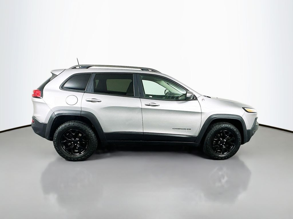 Used 2016 Jeep Cherokee Trailhawk 4x4 SUV