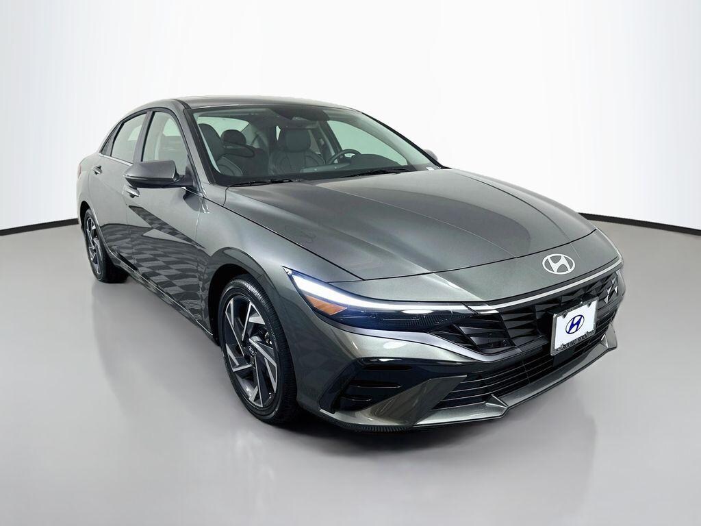New 2026 Hyundai Elantra Limited Sedan