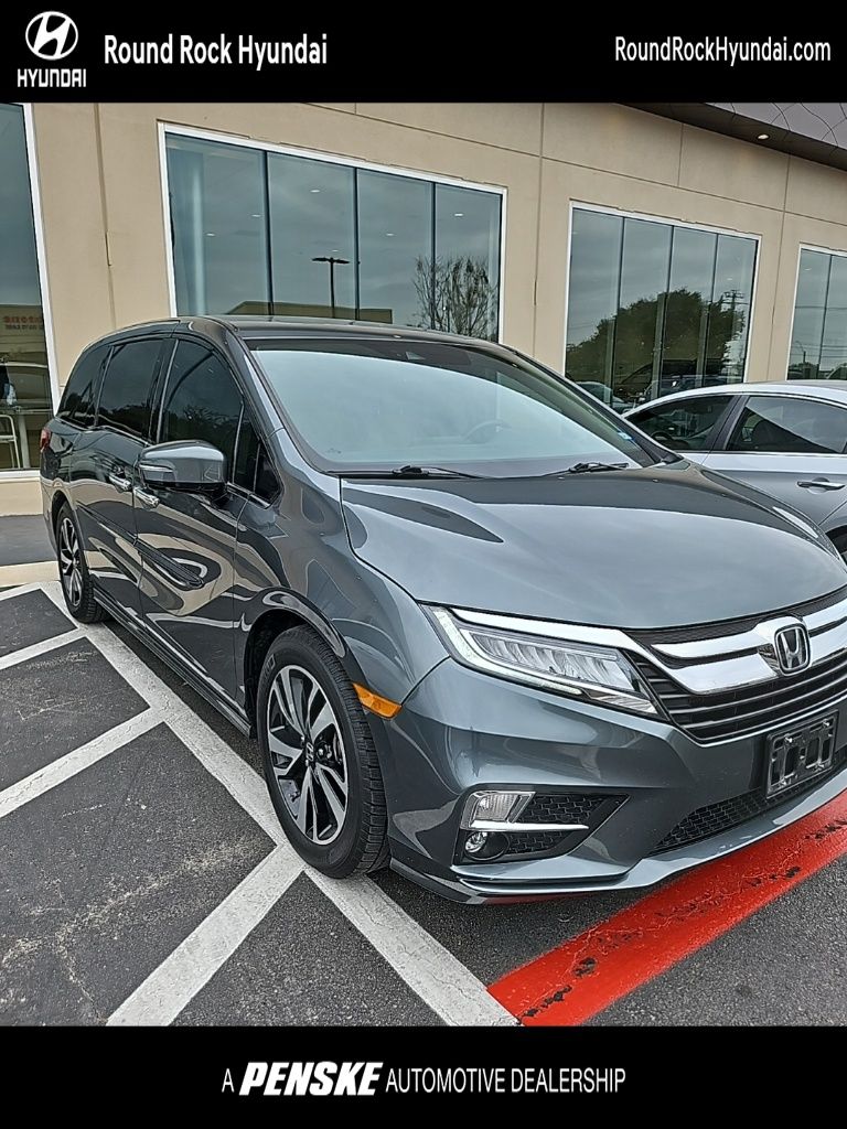 2018 Honda Odyssey Elite's photo